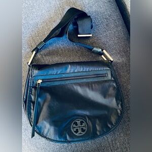 Tory Burch Black Nylon Crossbody Bag Gold hardware